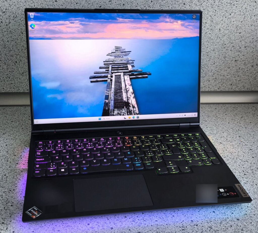 Reball CPU – Lenovo Legion 7 s reštartmi, oprava ktorú robí málokto, Košice 6 Lenovo Legion 7 po oprave – reball CPU, notebook funguje