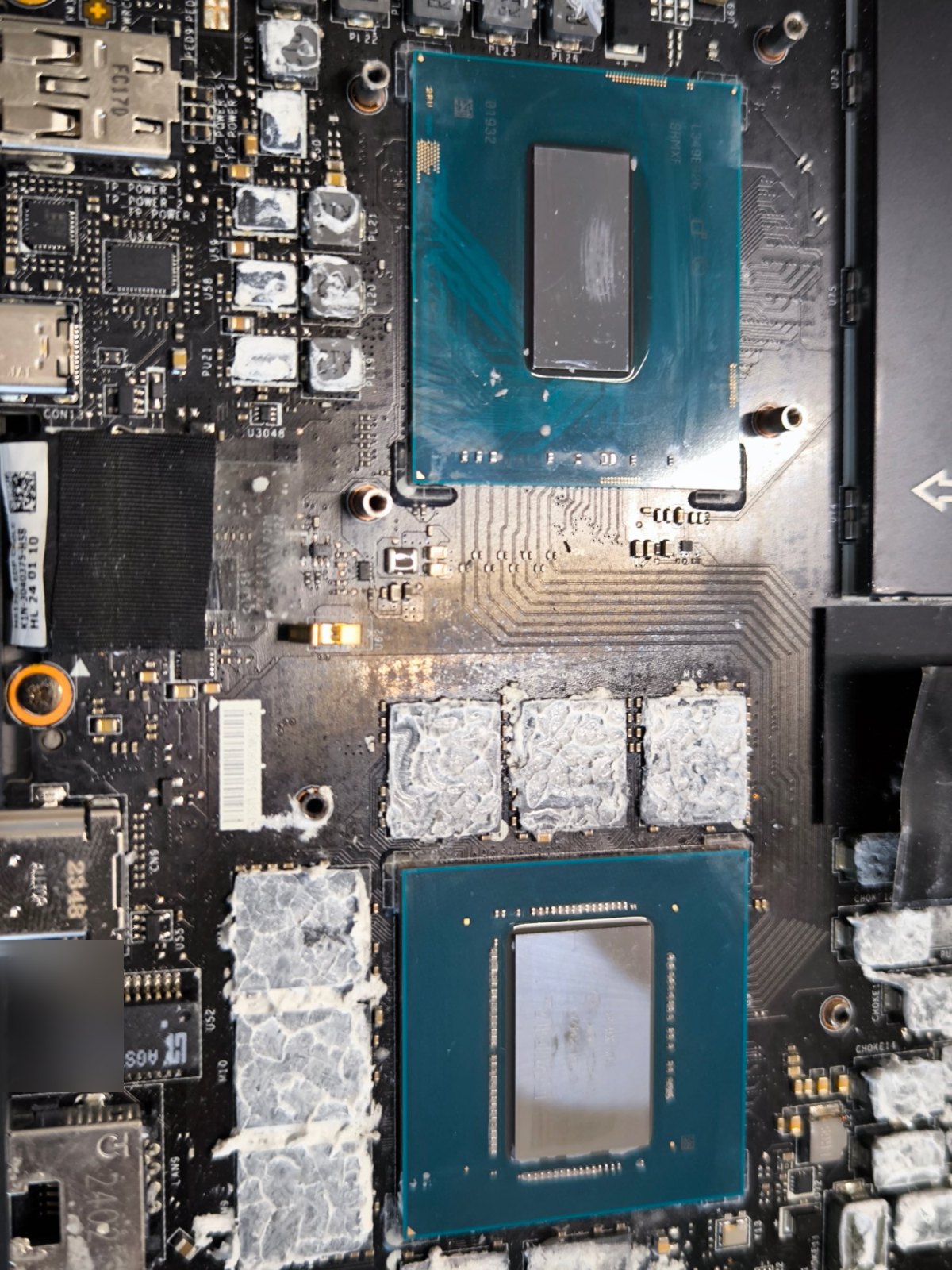 MSI 17 HX – stará pasta na CPU a GPU