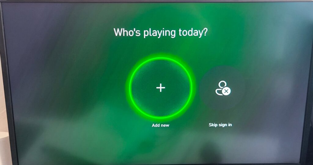 Opravený Xbox One S – konzola opäť funguje a dáva obraz